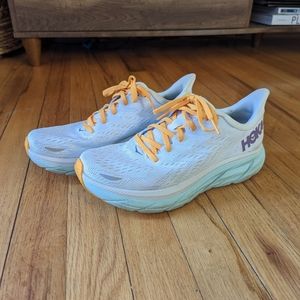 Hoka Clifton 8
